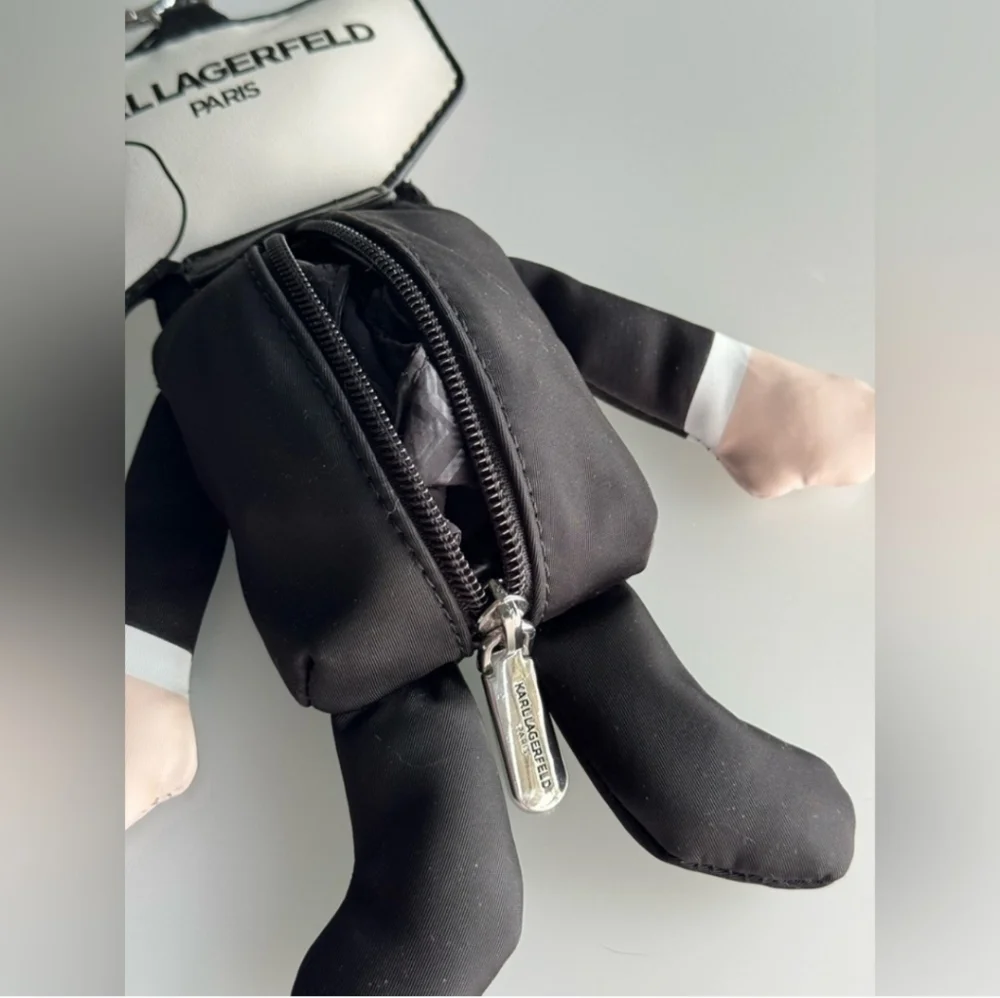 NWT Karl Lagerfeld tote keychain - Picture 4 of 6